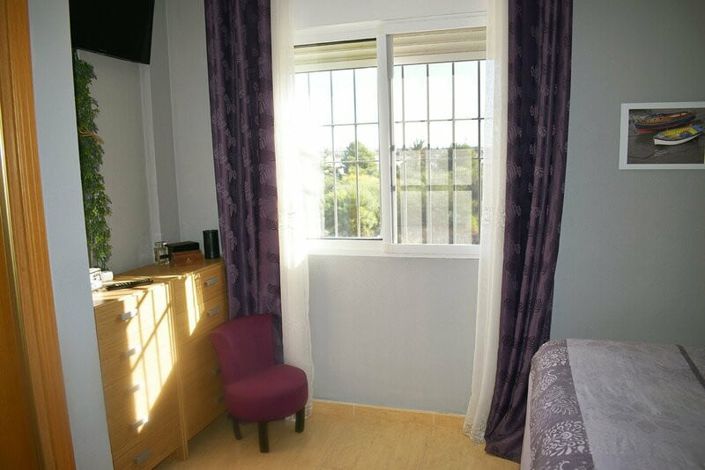 Image No.14-3 Bed Property for sale