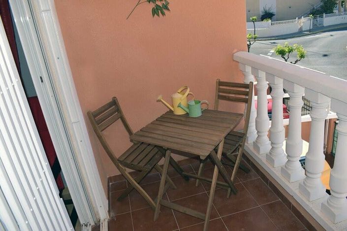 Image No.17-3 Bed Property for sale