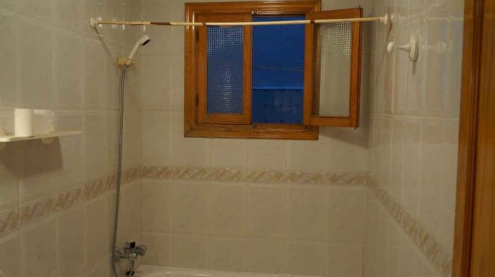 Image No.15-3 Bed Property for sale