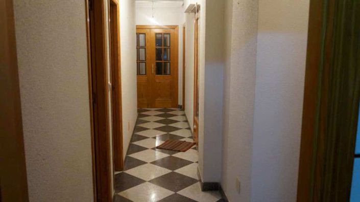 Image No.9-3 Bed Property for sale