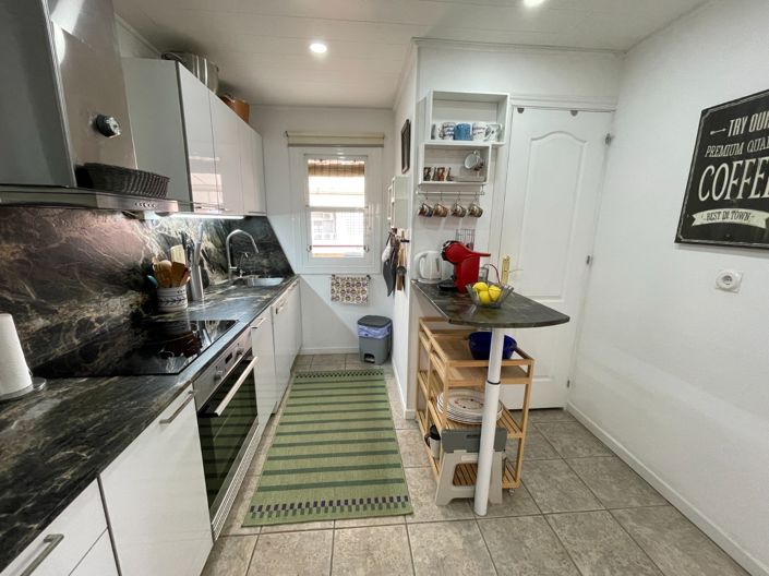 Image No.3-3 Bed Property for sale