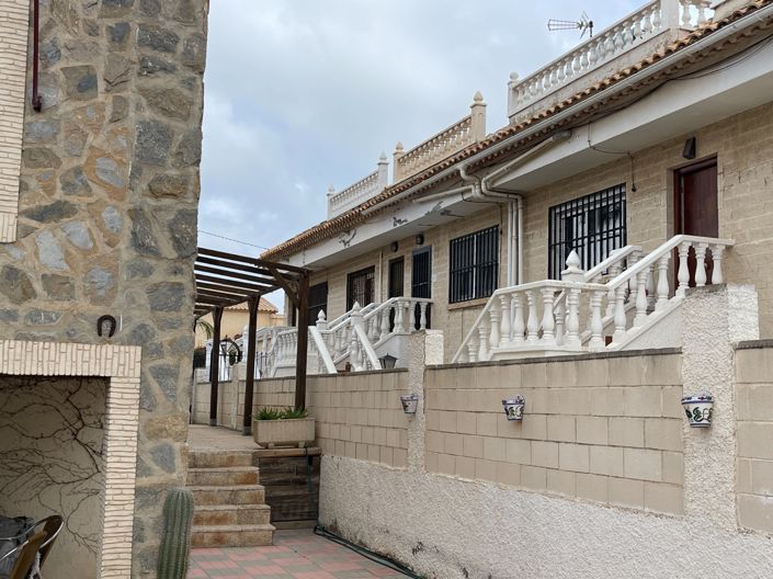 Image No.40-3 Bed Bungalow for sale