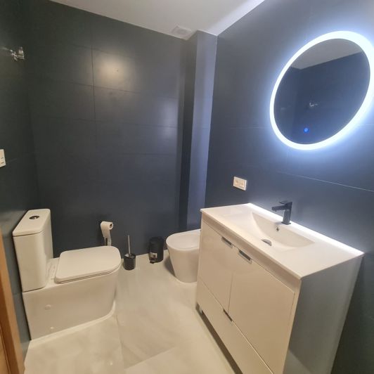 Image No.24-3 Bed Property for sale