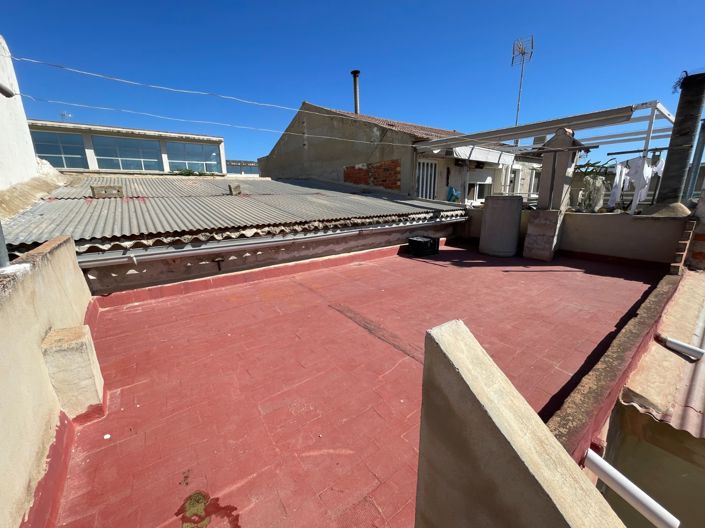 Image No.27-4 Bed Townhouse for sale