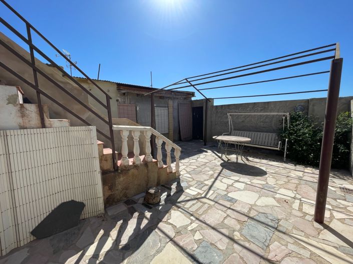 Image No.8-4 Bed Townhouse for sale