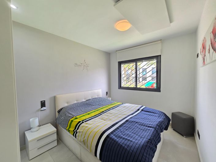 Image No.11-2 Bed Property for sale