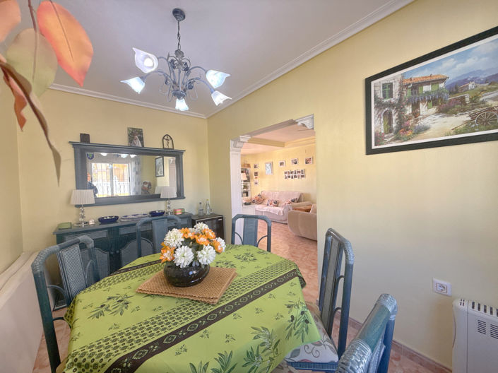 Image No.12-3 Bed Villa for sale