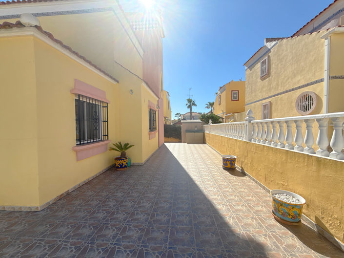 Image No.37-3 Bed Villa for sale