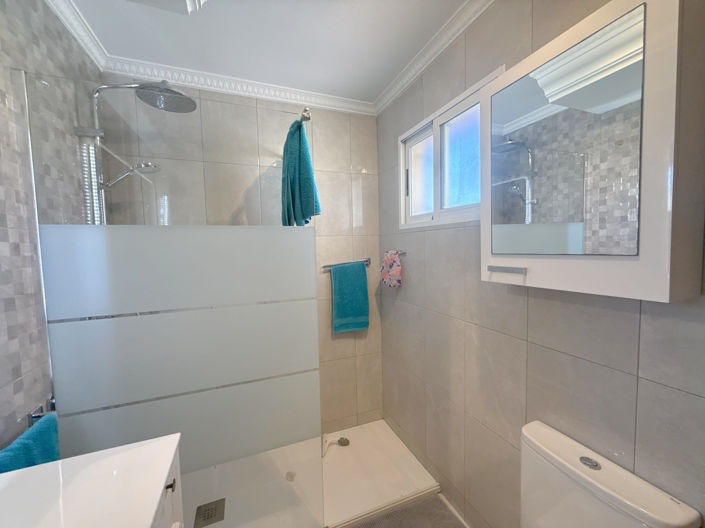 Image No.41-3 Bed Villa for sale