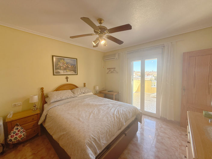 Image No.49-3 Bed Villa for sale