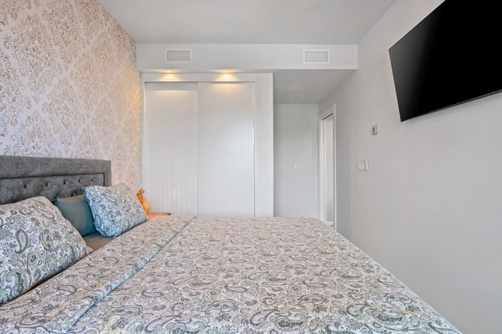 Image No.20-2 Bed Apartment for sale