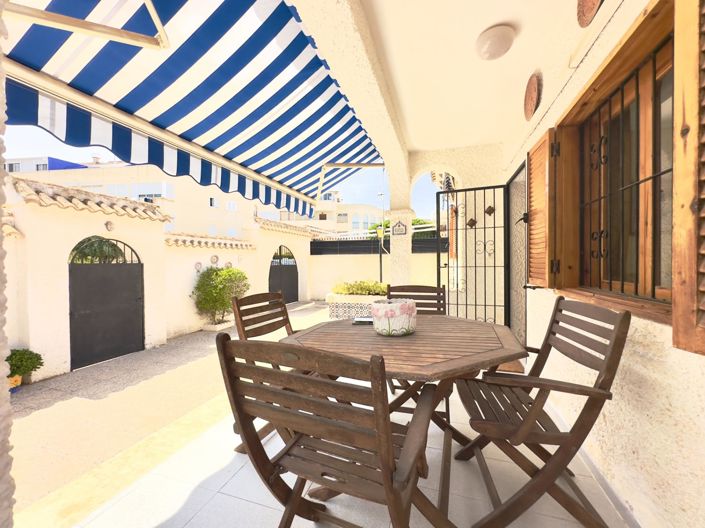 Image No.3-3 Bed Villa for sale
