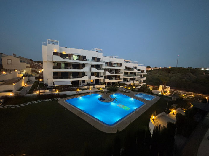 Image No.20-2 Bed Apartment for sale