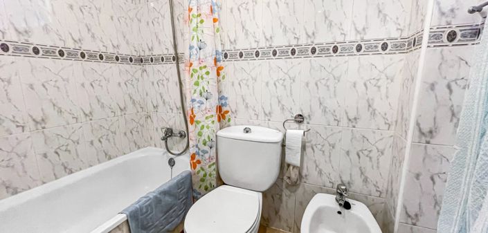 Image No.17-2 Bed Bungalow for sale