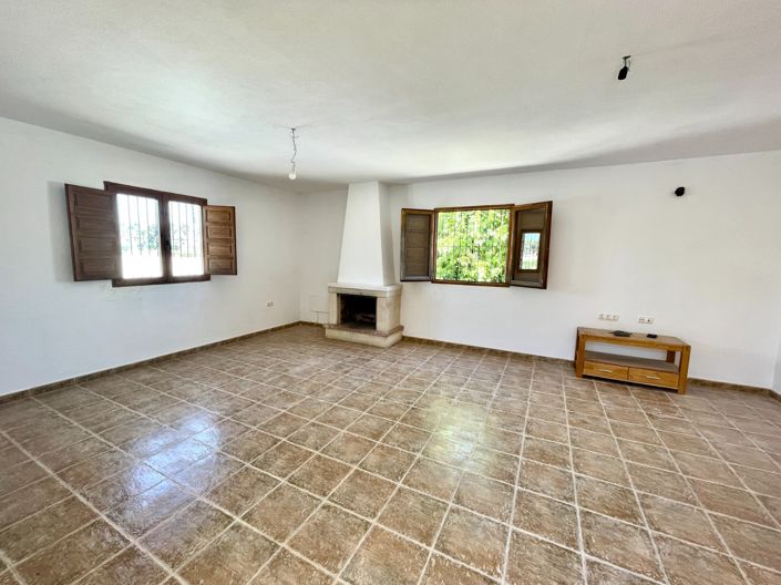 Image No.8-4 Bed Villa for sale