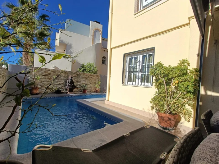 Image No.14-4 Bed Villa for sale