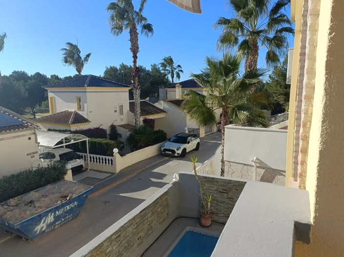 Image No.17-4 Bed Villa for sale