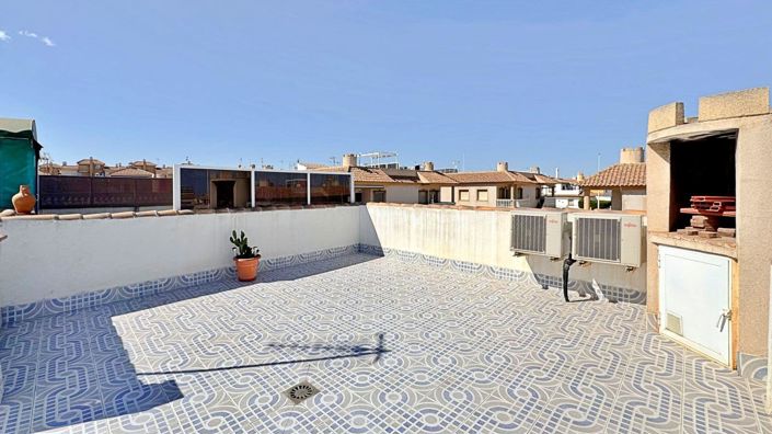 Image No.21-2 Bed Apartment for sale