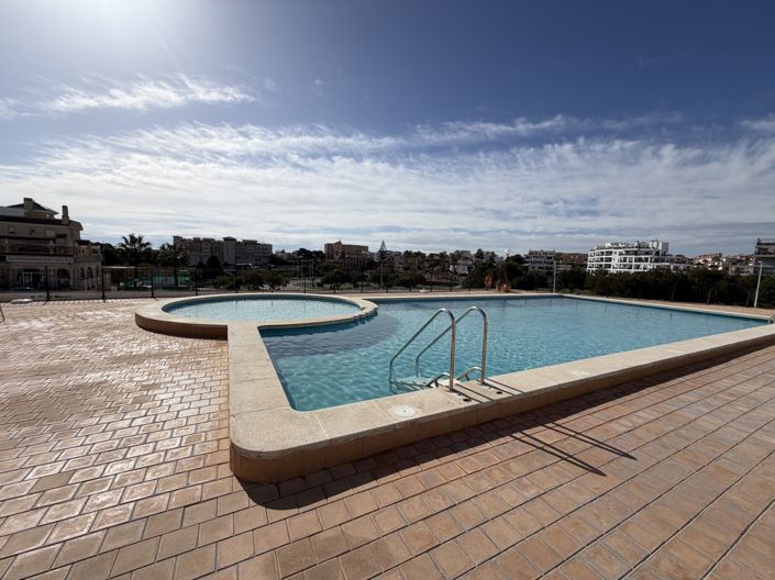 Image No.21-2 Bed Apartment for sale