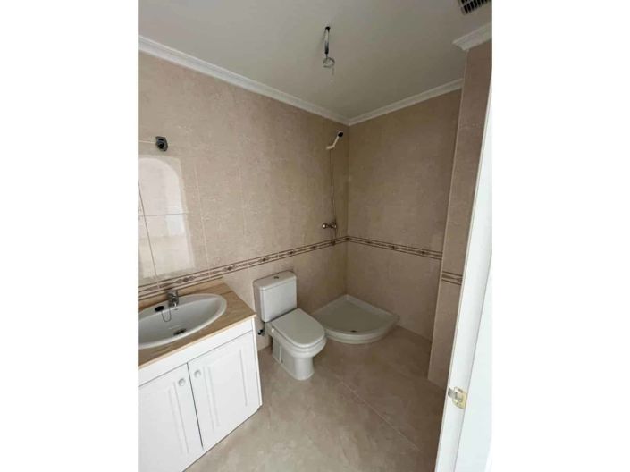 Image No.33-2 Bed Apartment for sale
