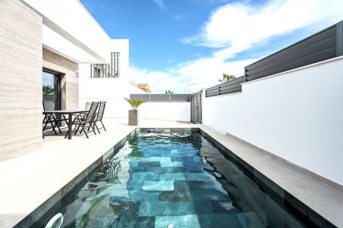 Image No.45-3 Bed Villa for sale