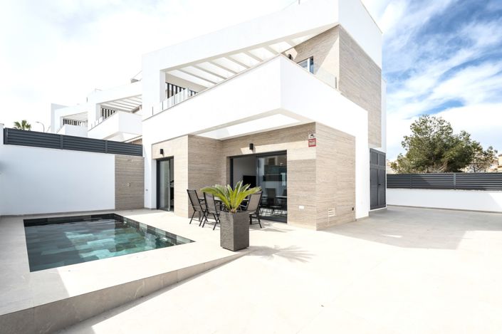 Image No.47-3 Bed Villa for sale