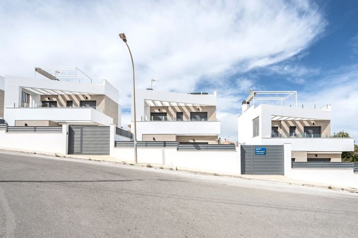 Image No.53-3 Bed Villa for sale