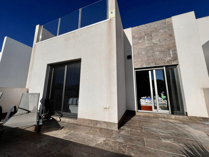 Image No.15-3 Bed Property for sale