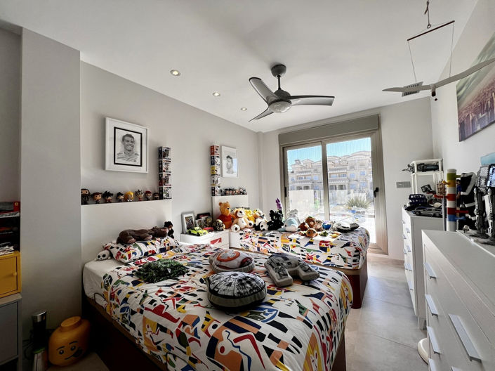 Image No.16-3 Bed Property for sale
