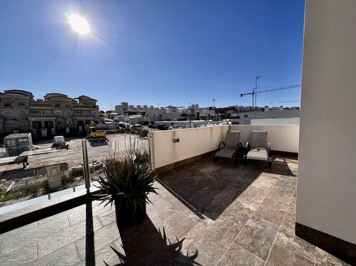 Image No.25-3 Bed Property for sale