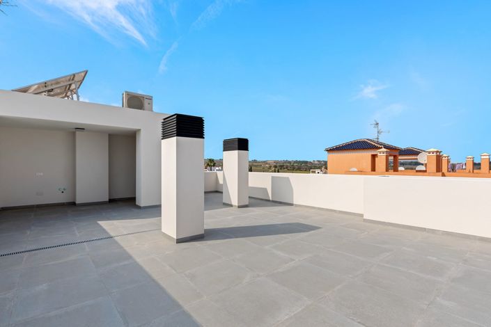 Image No.12-2 Bed Property for sale