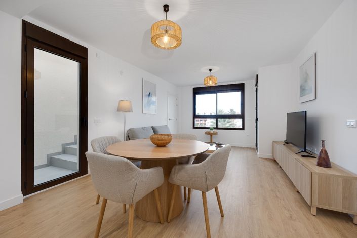 Image No.25-2 Bed Property for sale