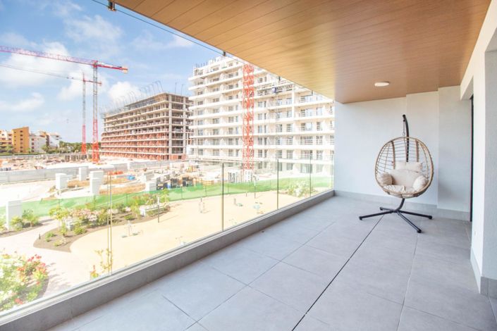 Image No.20-2 Bed Apartment for sale