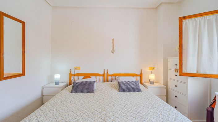 Image No.24-2 Bed Apartment for sale