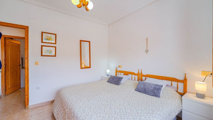 Image No.25-2 Bed Apartment for sale