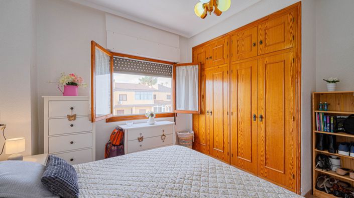 Image No.26-2 Bed Apartment for sale