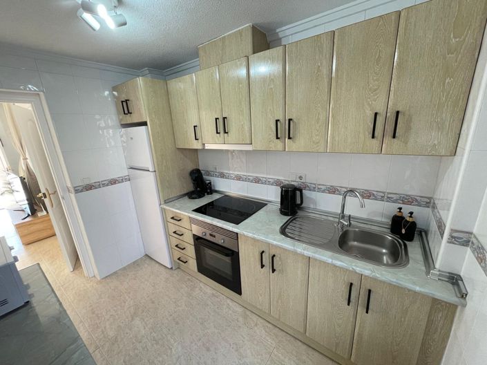 Image No.12-3 Bed Townhouse for sale