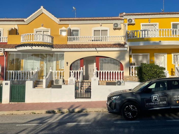 Image No.2-3 Bed Townhouse for sale