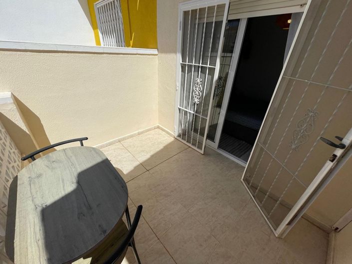 Image No.28-3 Bed Townhouse for sale