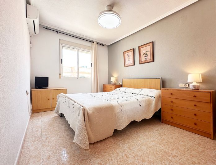 Image No.17-2 Bed Bungalow for sale