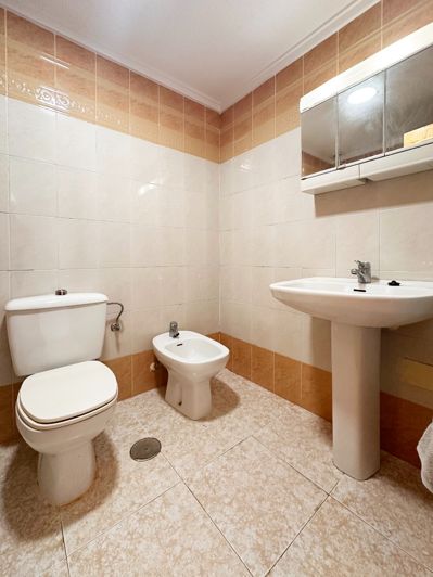 Image No.22-2 Bed Bungalow for sale