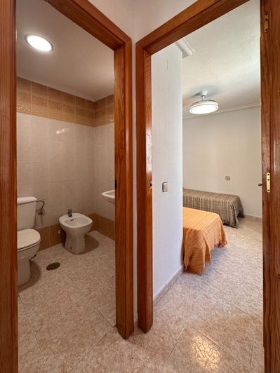 Image No.24-2 Bed Bungalow for sale