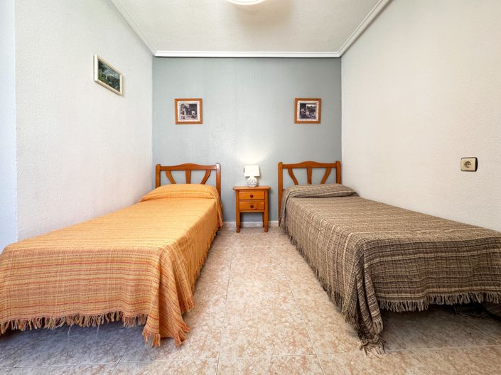 Image No.26-2 Bed Bungalow for sale