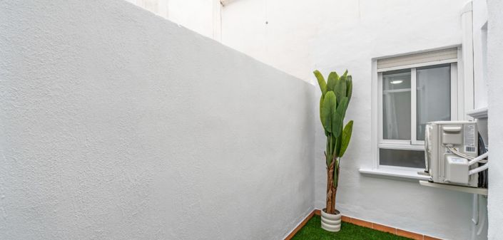 Image No.22-2 Bed Apartment for sale