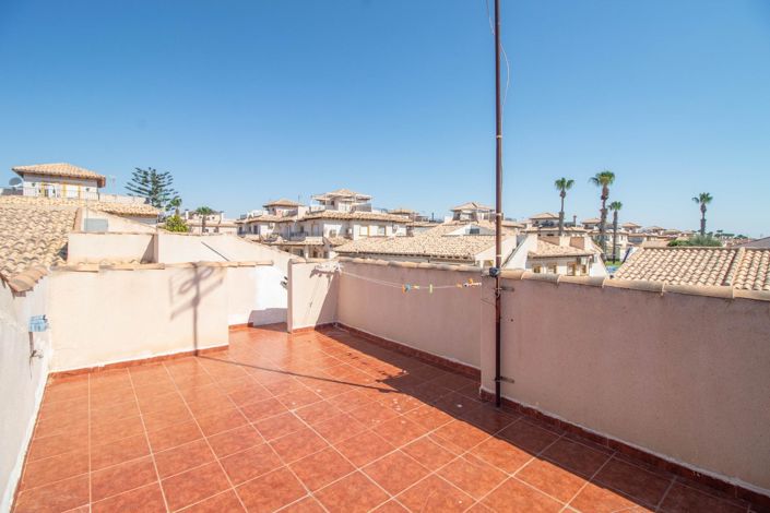 Image No.23-2 Bed Townhouse for sale