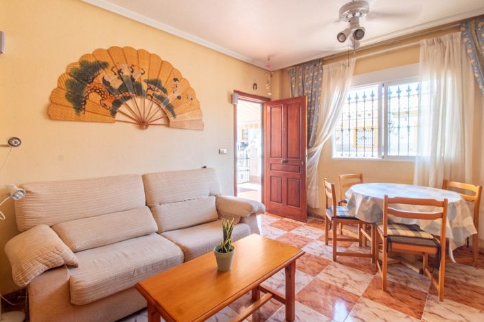 Image No.7-2 Bed Townhouse for sale