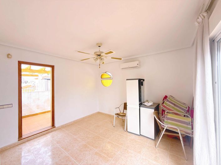 Image No.19-3 Bed Quad for sale