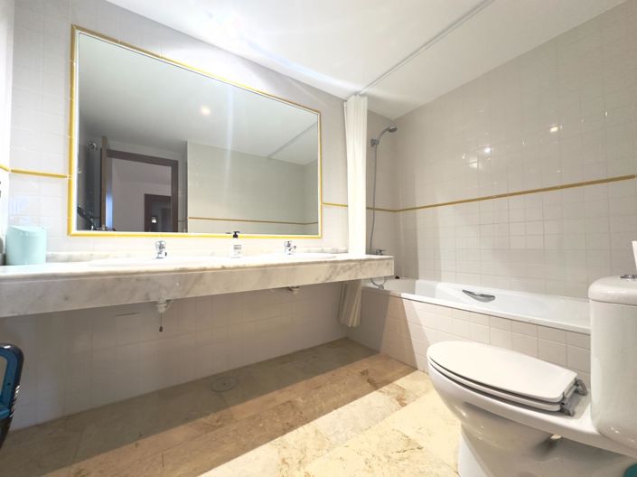 Image No.18-2 Bed Apartment for sale