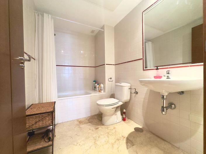 Image No.22-2 Bed Apartment for sale