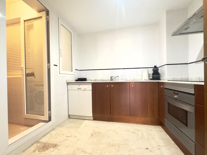 Image No.24-2 Bed Apartment for sale